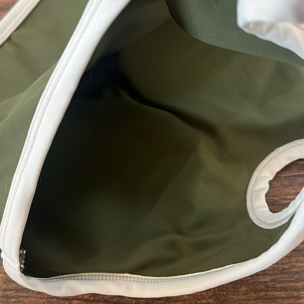 Salt Project Olive Cream Sculpt Borderline Sports Bra Athletic Crop Tank Top NWT - Picture 8 of 11
